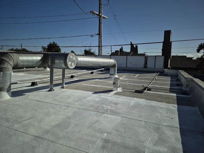 Spike's Roofing Picture 1