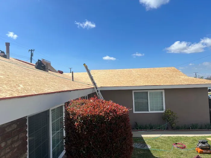 Pacific Roofers Picture 1