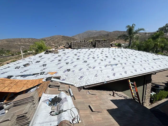 Pacific Roofers Picture 4