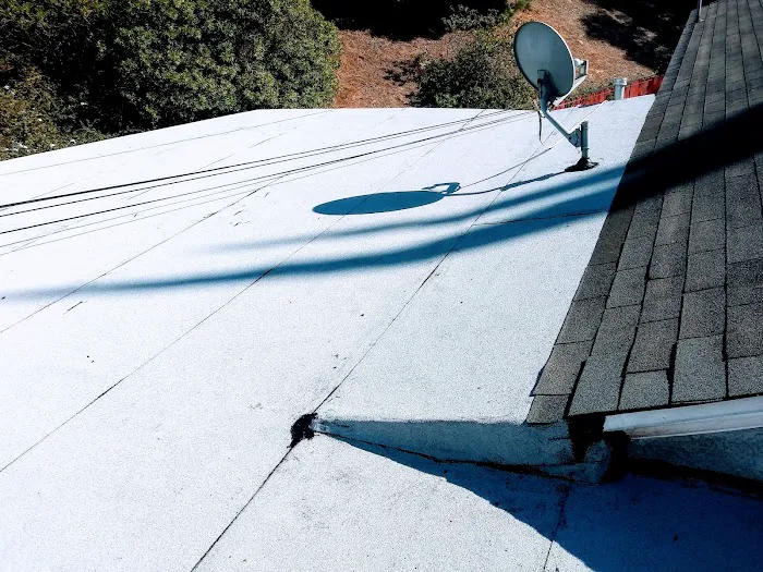 P M Estrada Roofing Picture 3