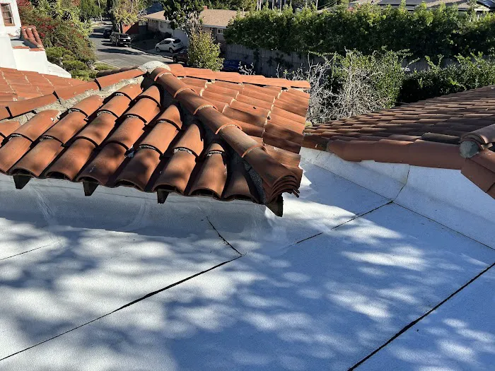 JMT ROOFING INC Picture 5