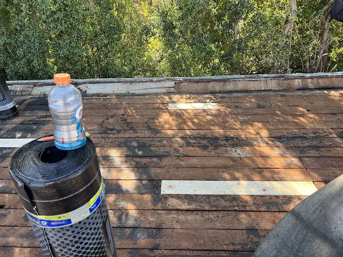 JMT ROOFING INC Picture 6