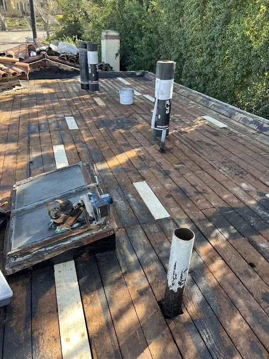 JMT ROOFING INC Picture 8