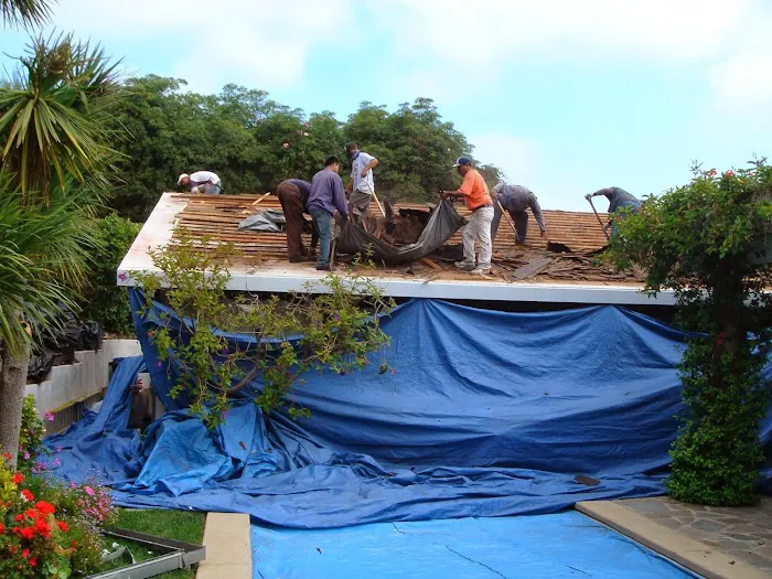 Mar Vista Roofing Picture 7