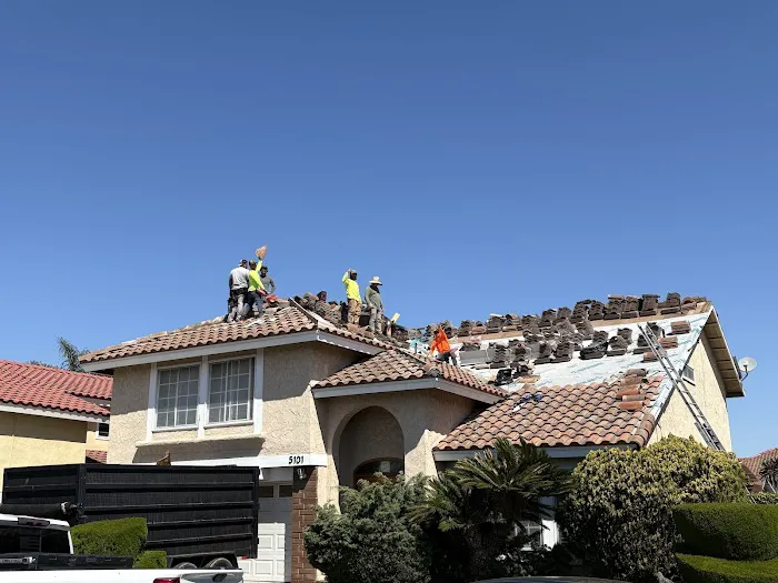 Gentle Giant Roofing Picture 5