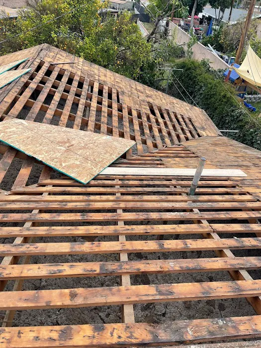 Rafael And Iris Roofing Picture 10