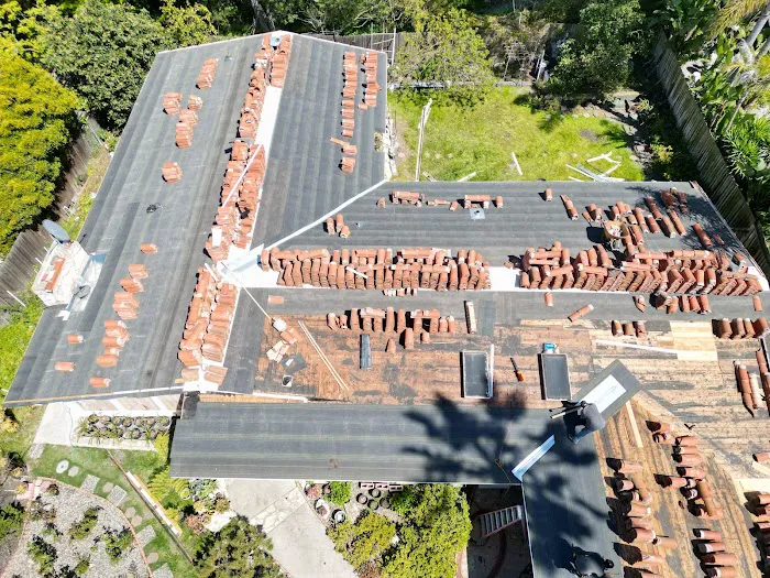 Carrera's Roofing and Gutter Services Picture 3