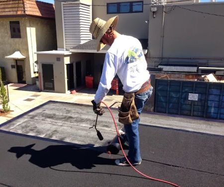 Sam's Roofing Co