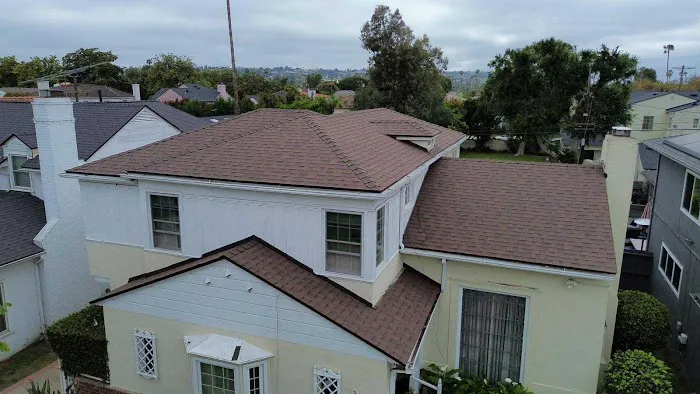 Munoz Roof and Roof Removal Picture 3