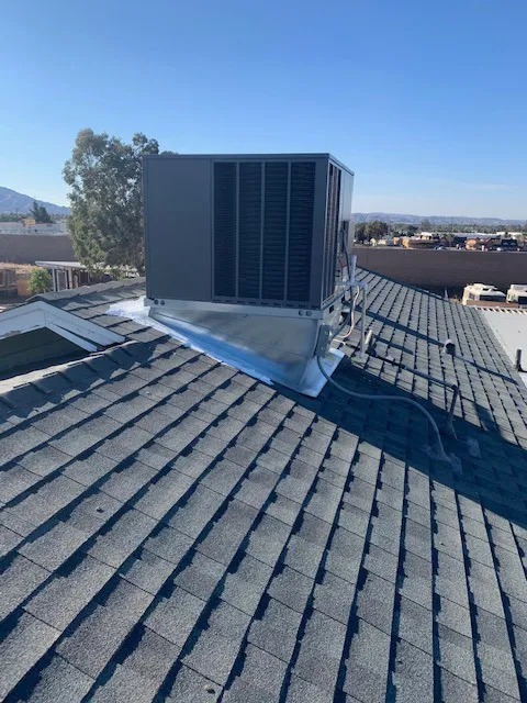 J&S Roofing Picture 1