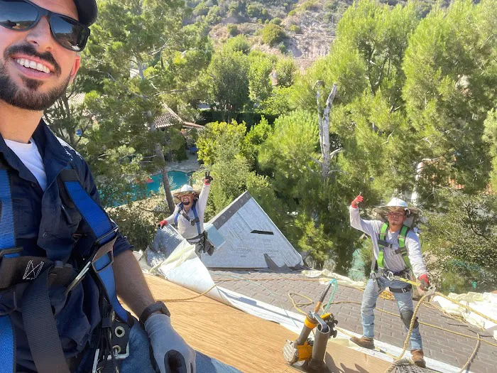 Hexagon Roofing Inc. Picture 3