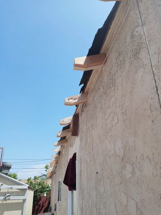 Atomic Roofing Picture 1