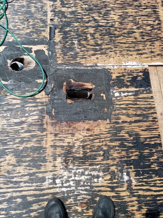 Atomic Roofing Picture 6