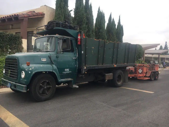 Service Roofing Company Picture 2