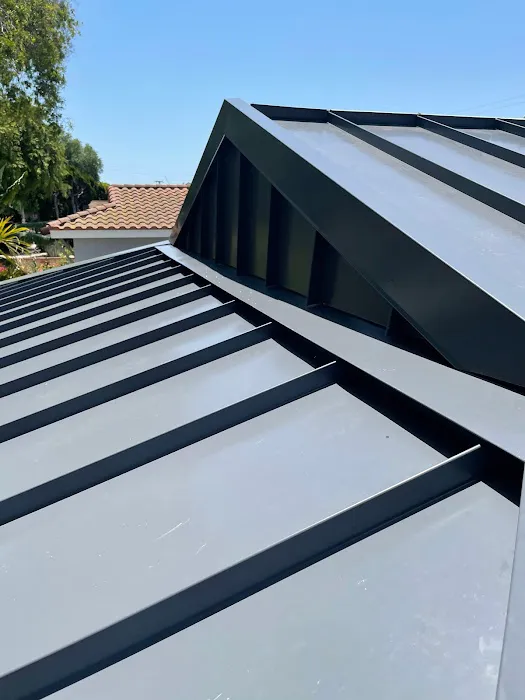 MTZ Roofing & Gutters Picture 2