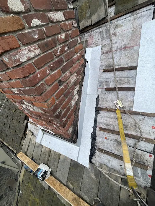 Mike's Reasonable Roofing Picture 2