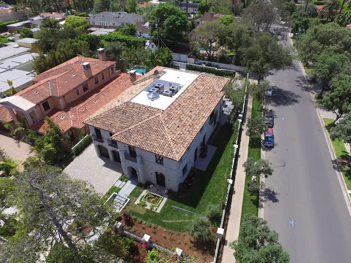 Earl Roofing Inc Picture 2