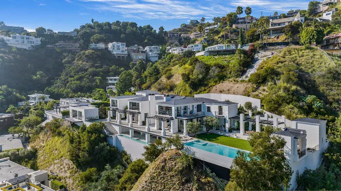 Earl Roofing Inc Picture 7