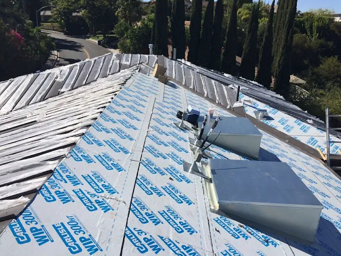 LA Builders & Roofing Specialists Picture 6