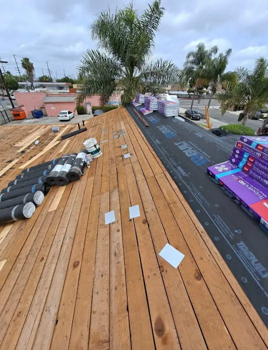 ARIAS ROOFING CORP Picture 4