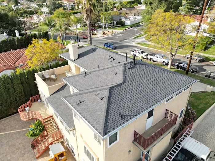 Reno's Roofing Picture 3