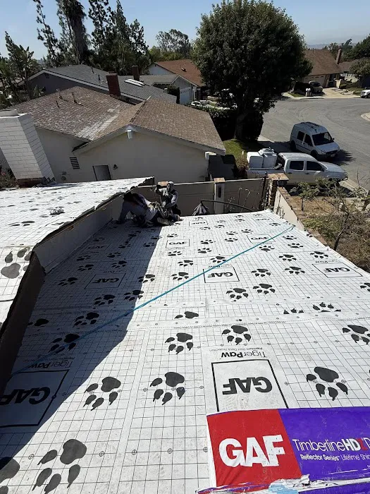 Luis Mendoza Roofing Picture 8