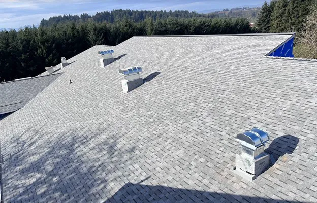 GOLDEN HEIGHTS ROOFING Picture 1