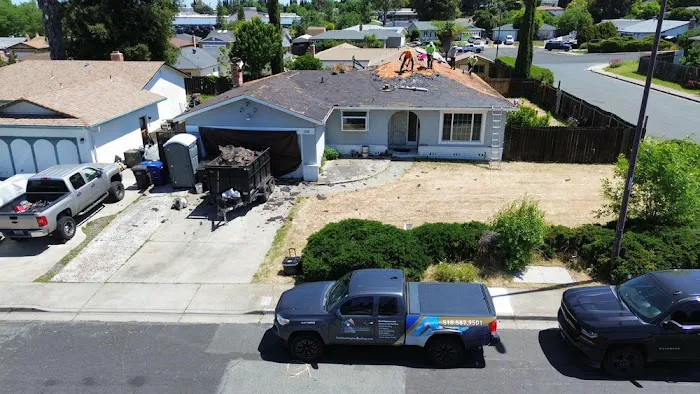 GOLDEN HEIGHTS ROOFING Picture 2