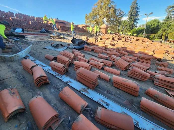 iHeart Roofing Picture 1