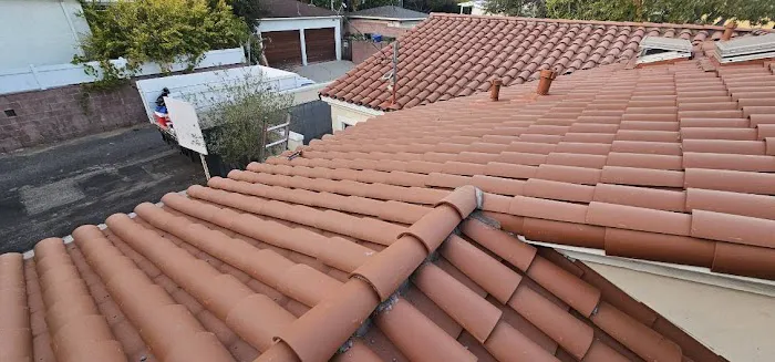 Alvarez Alvarez ROOFING inc Picture 4