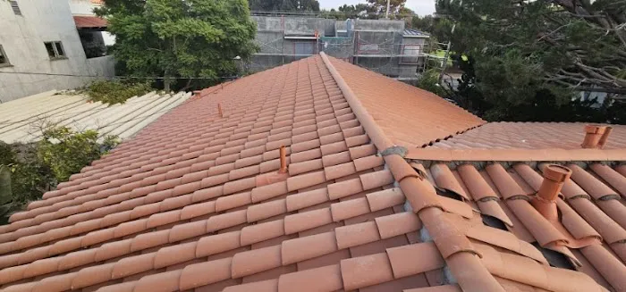 Alvarez Alvarez ROOFING inc Picture 3