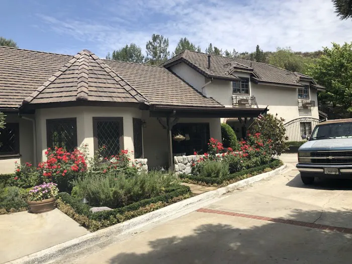 Estrada Roofs Picture 5