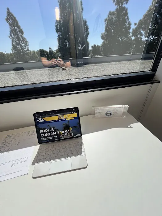 Roofer Contractor CA Picture 3