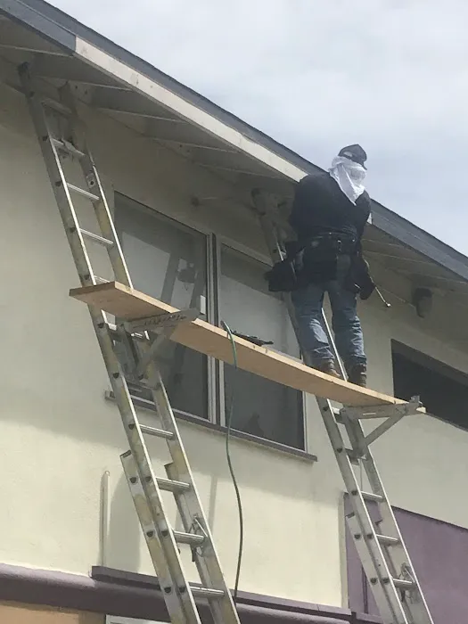 Clonts Roofing Picture 1