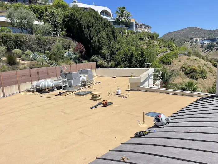 Right Way Roofing Picture 3