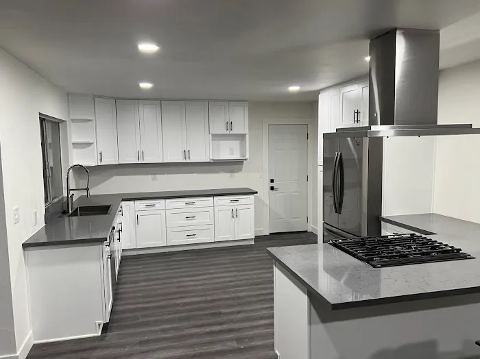 JE HOME CONSTRUCTION Picture 1