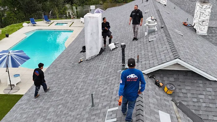 LA Roof Masters Picture 1