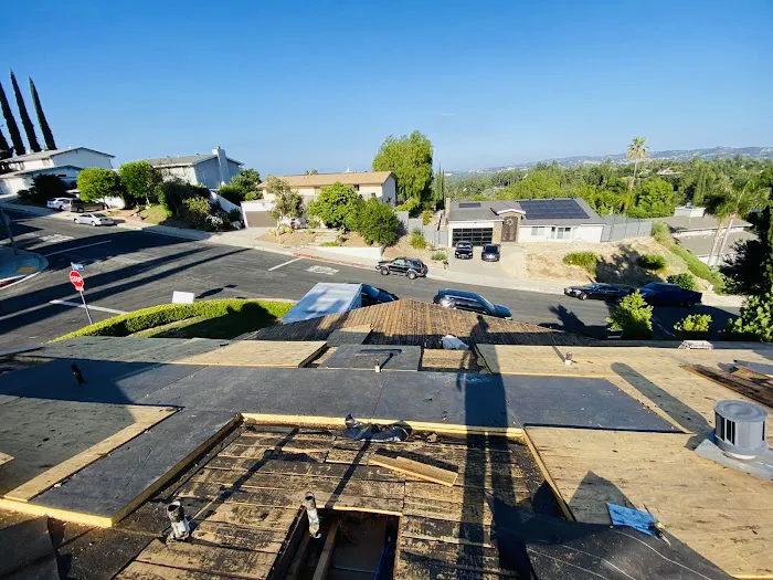 BH Roofing & Development Picture 10