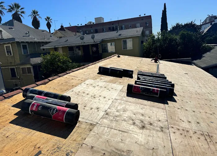 Smile Roofing Picture 3