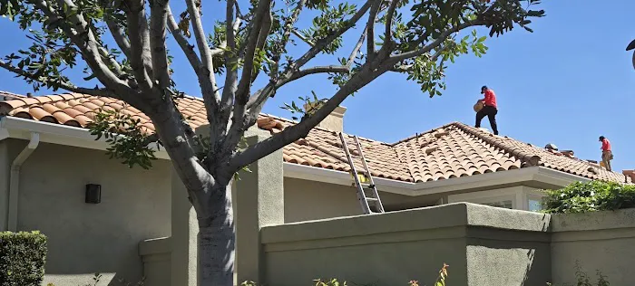 Pacific Crest Roofing Picture 3