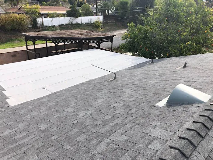 911 Roofing Builders Picture 1