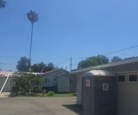 Local Roofer Inc