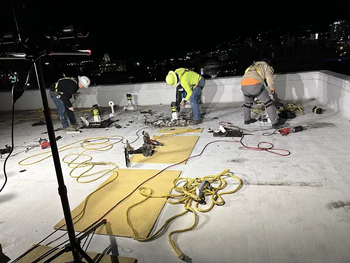 MARIA & OSCAR ROOFING LLC Picture 3