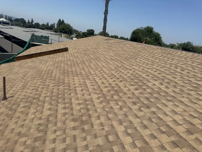 MARIA & OSCAR ROOFING LLC Picture 10