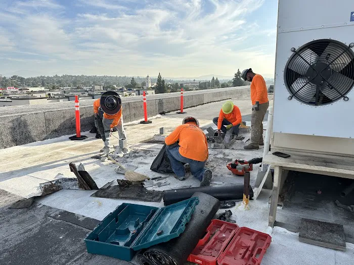 MARIA & OSCAR ROOFING LLC Picture 8