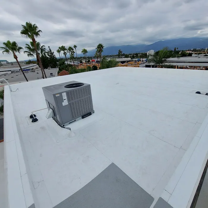 Universe Roofing, Inc. Picture 4