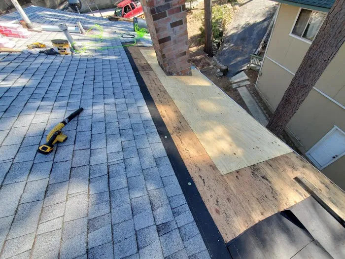 Arrowhead Roofing Picture 3