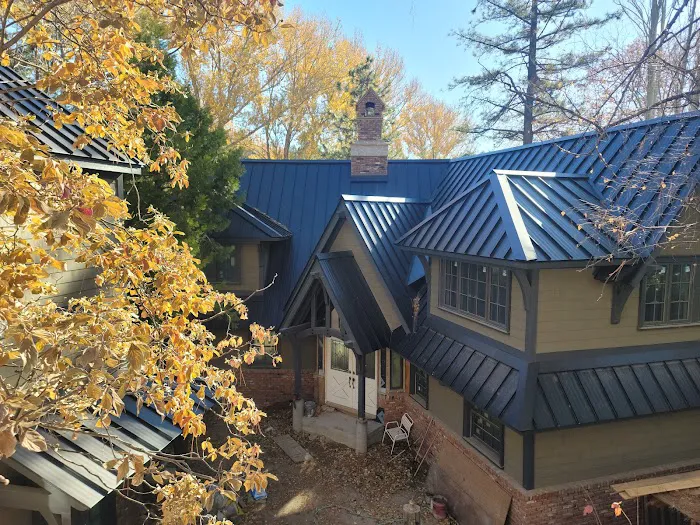 TM Roofing Picture 1