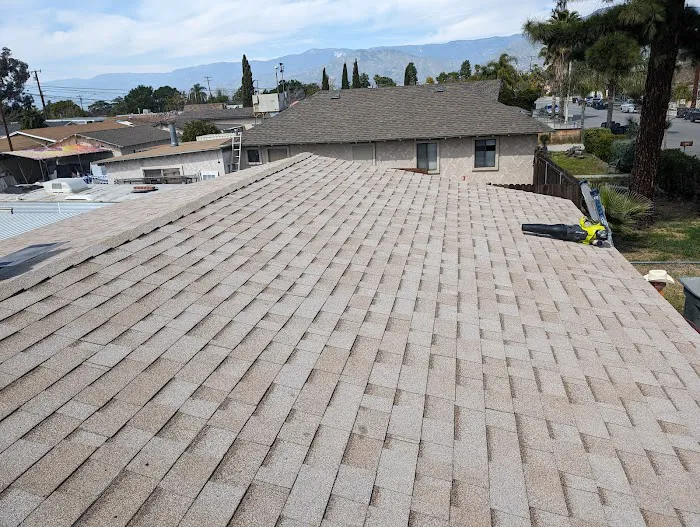 Luna Roofing Picture 3