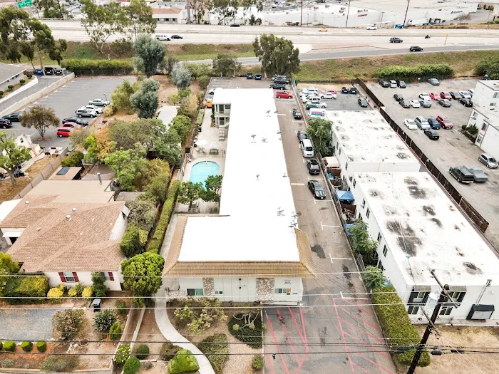 Calcom Roofing, Inc. Picture 9